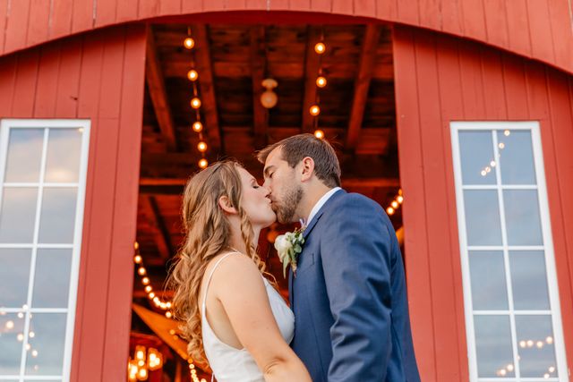 Jessie & Josh's Sunny Farm Wedding at Allen Hill Farm /jessie-joshs-sunny-farm-wedding-at-allen-hill-farm