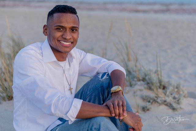 Thalles Winner’s High School Senior Shoot: A Legacy of Impact /thalles-winners-high-school-senior-shoot-a-legacy-of-impact