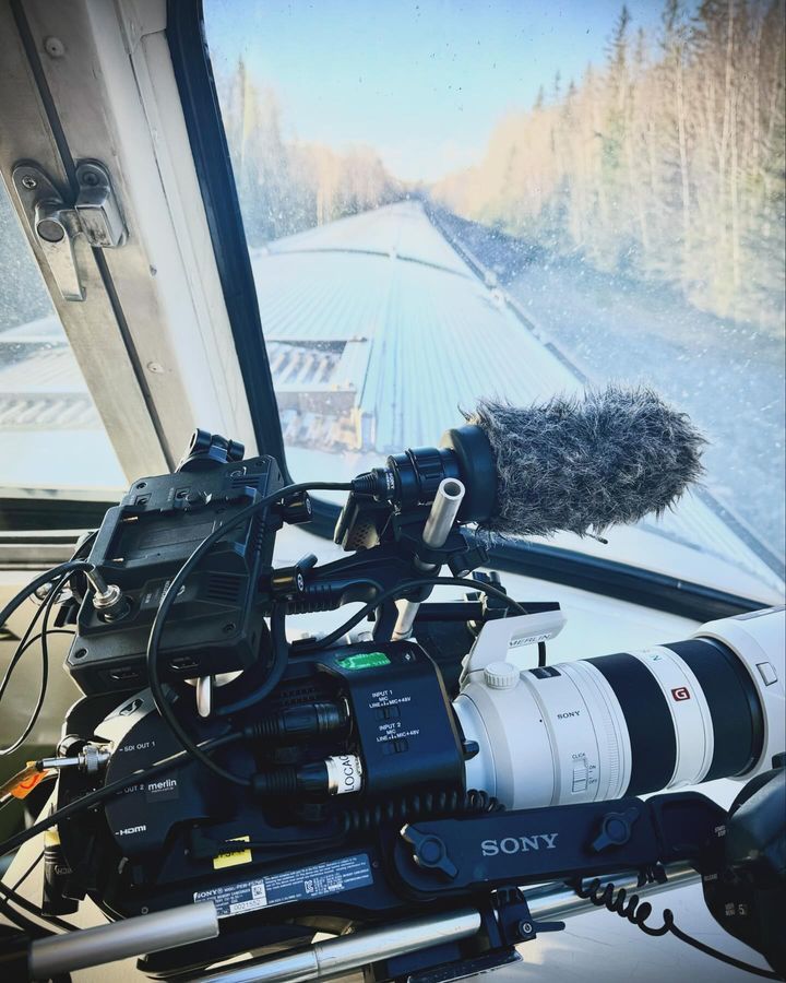 Shooting first season about rail travel. @media.etc.br Great working with my best friend Gustavo Rodrigues as director. Best times with friend and partner - 3
