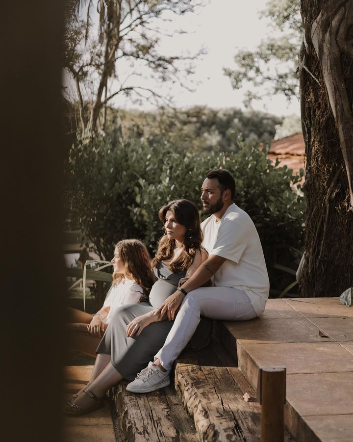 Lilian e Stefano à espera de Vicente. - 2