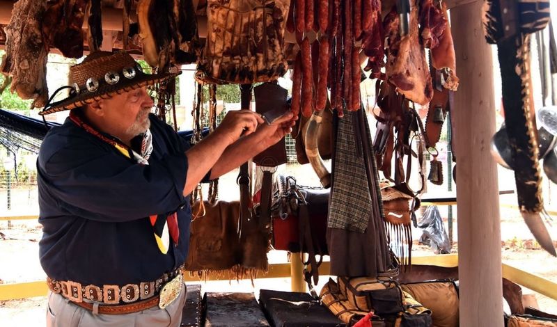 Festa do Peão de Barretos atrai pelos shows, pelo rodeio e pela comida /festa-do-peao-de-barretos-atrai-pelos-shows-pelo-rodeio-e-pela-comida