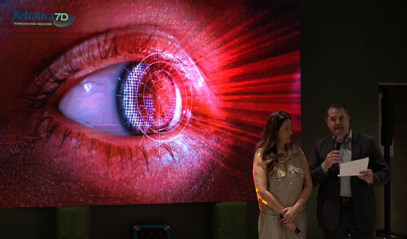 Refrativa 7D usa laser e Inteligência Artificial para corrigir miopia /refrativa-7d-usa-laser-e-inteligencia-artificial-para-corrigir-miopia