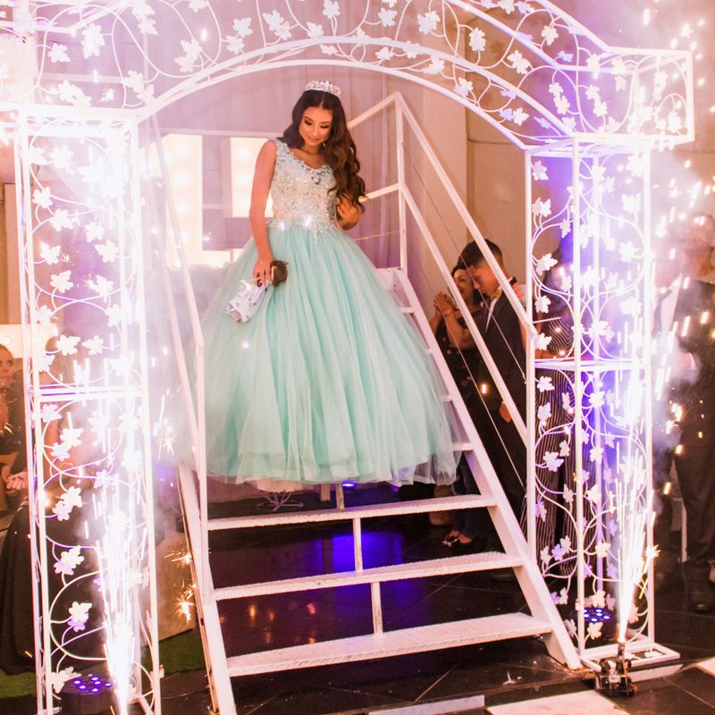 FESTA DA ANA JÚLIA | 15 ANOS - 2 - 0