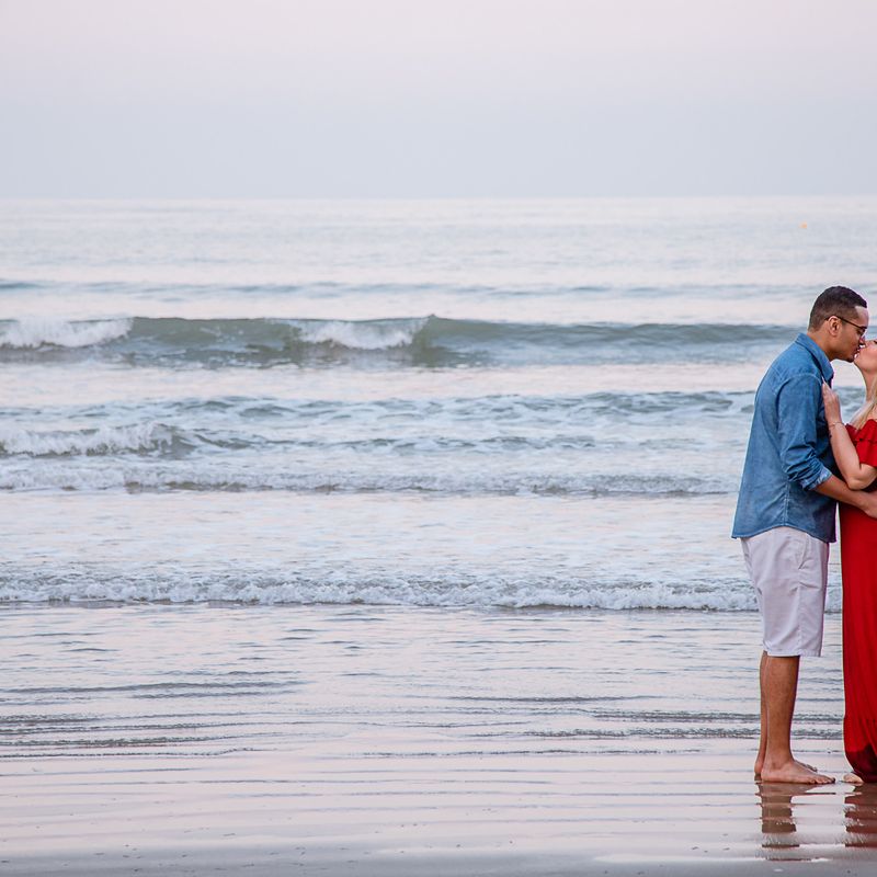 ENSAIO PRÉ-WEDDING NA PRAIA DO IPORANGA | JAQUELINE E GUSTAVO - 2 - 1