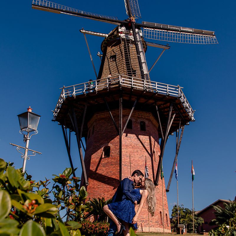 ENSAIO PRÉ-CASAMENTO EM HOLAMBRA - MARIA EDUARDA E ÁLVARO - 2 - 1