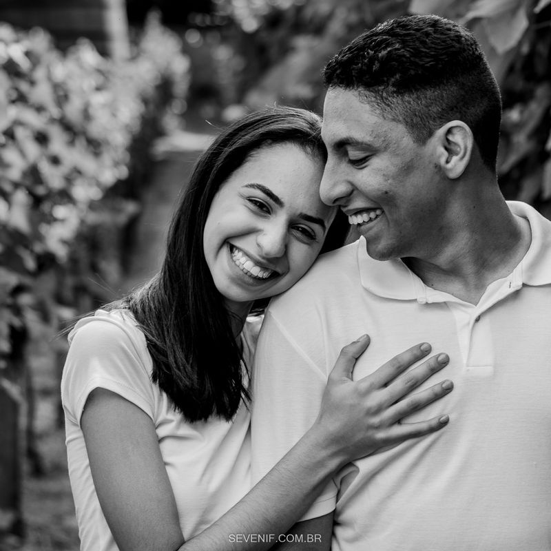 Um Ensaio Pré-Wedding Inesquecível: Camila e Eduardo em São Roque - 2 - 0