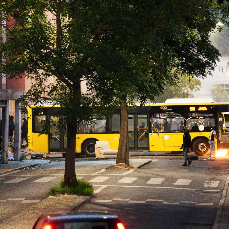 Protestos Bairro Zambujal - 3 - 0