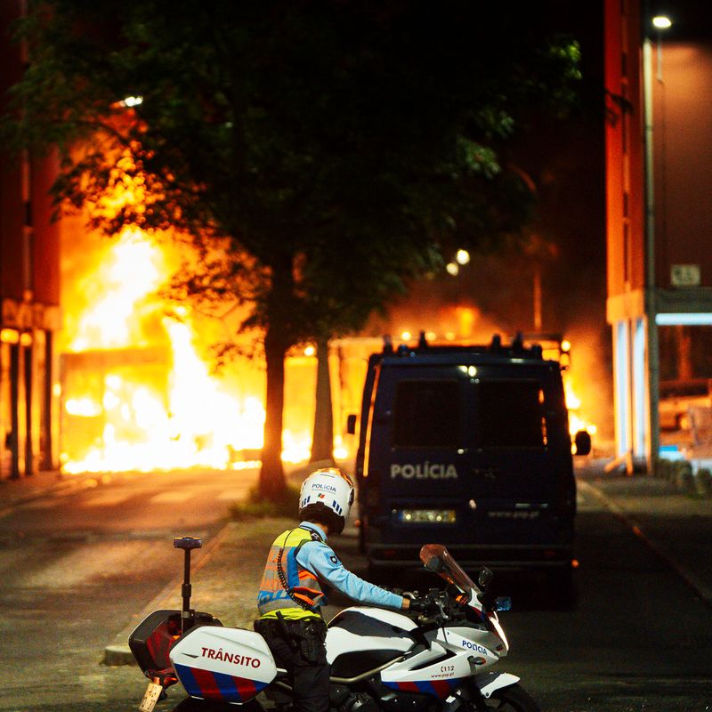 Protestos Bairro Zambujal - 3 - 0