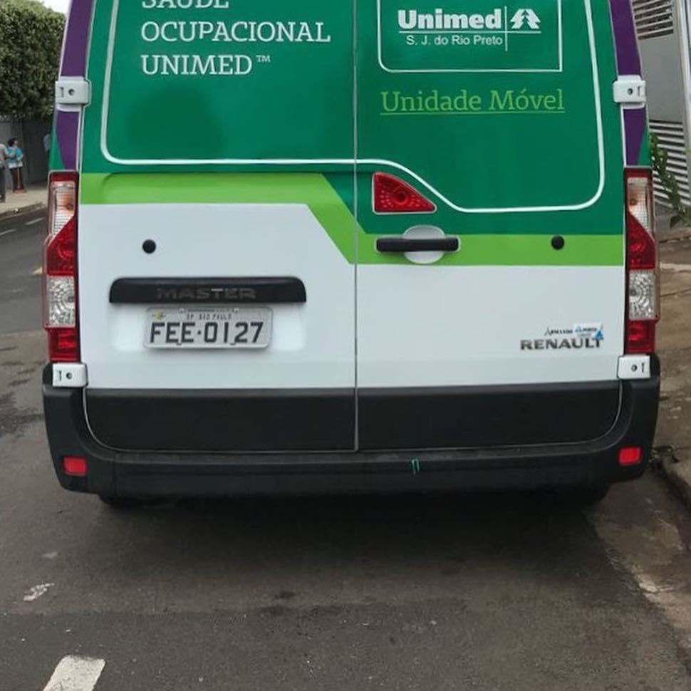 Plotagem de veículos - 4